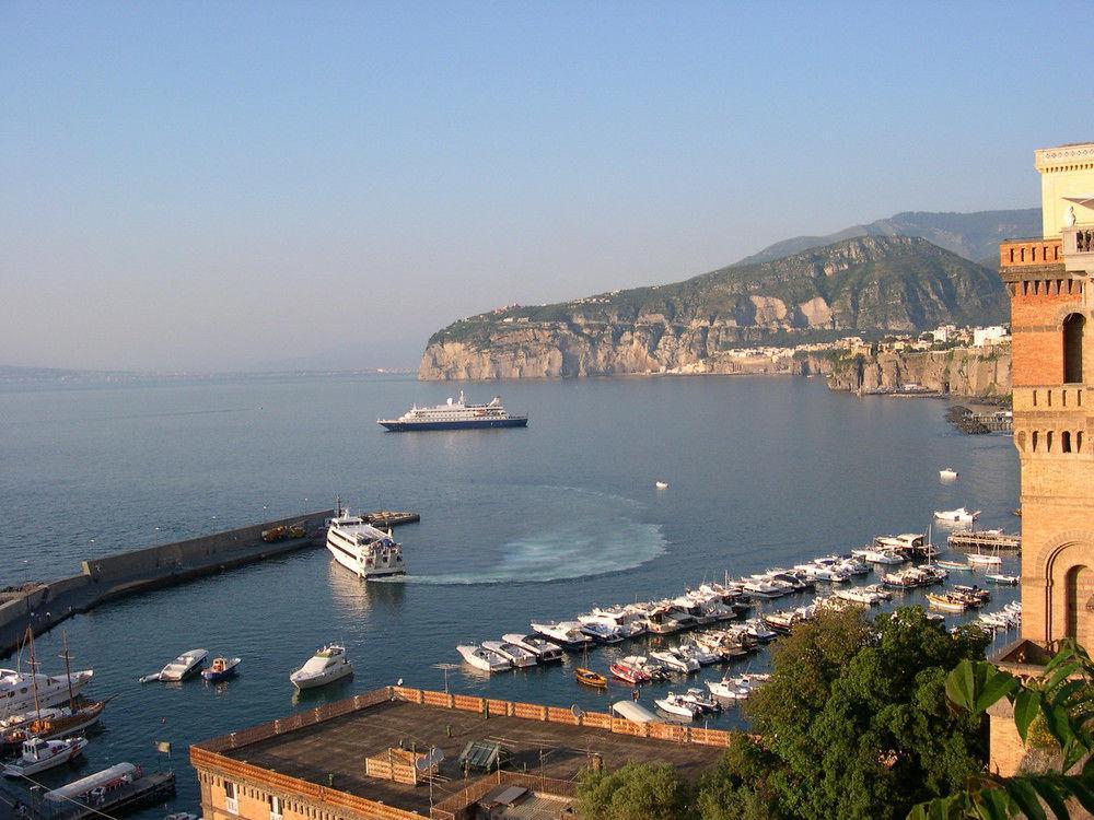 Hotel Savoia Sorrento Exterior foto